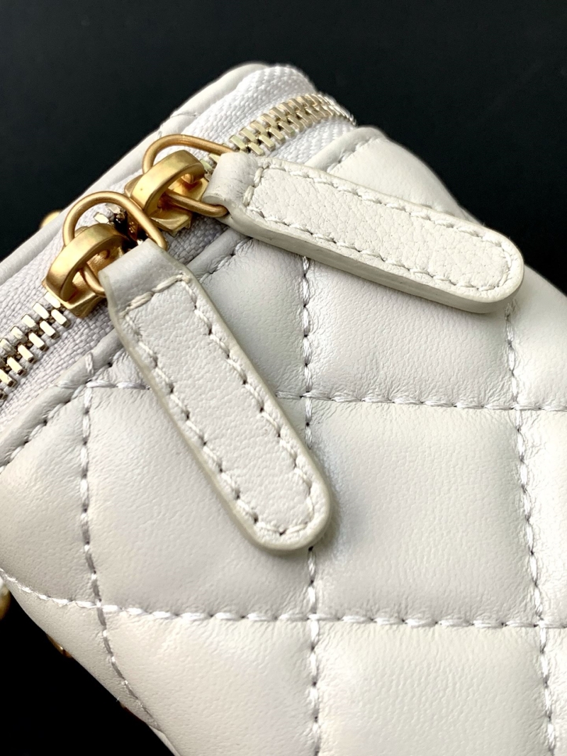 Ch**el cosmetic bags